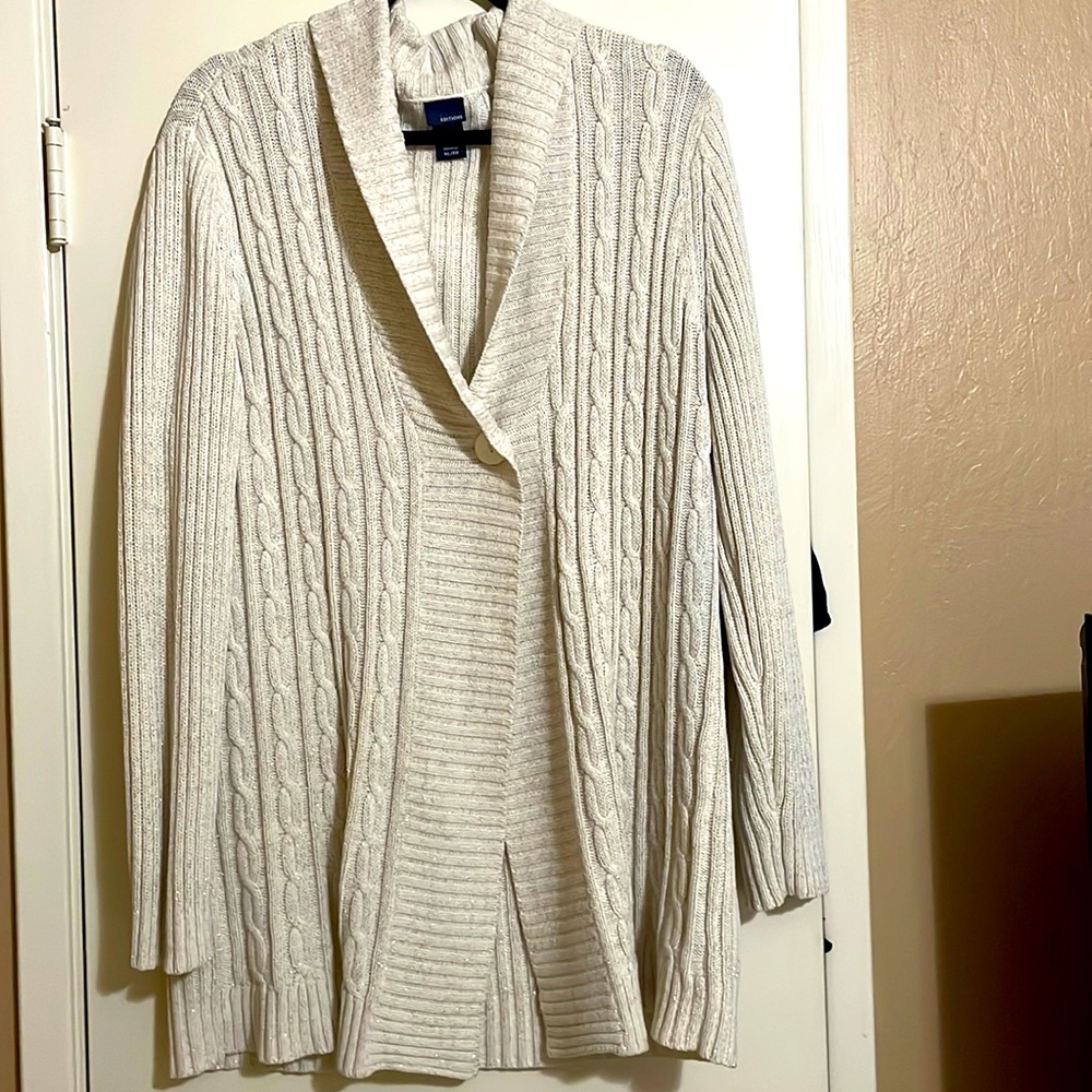 XL Basic Editions cream cardigan w hint of gold